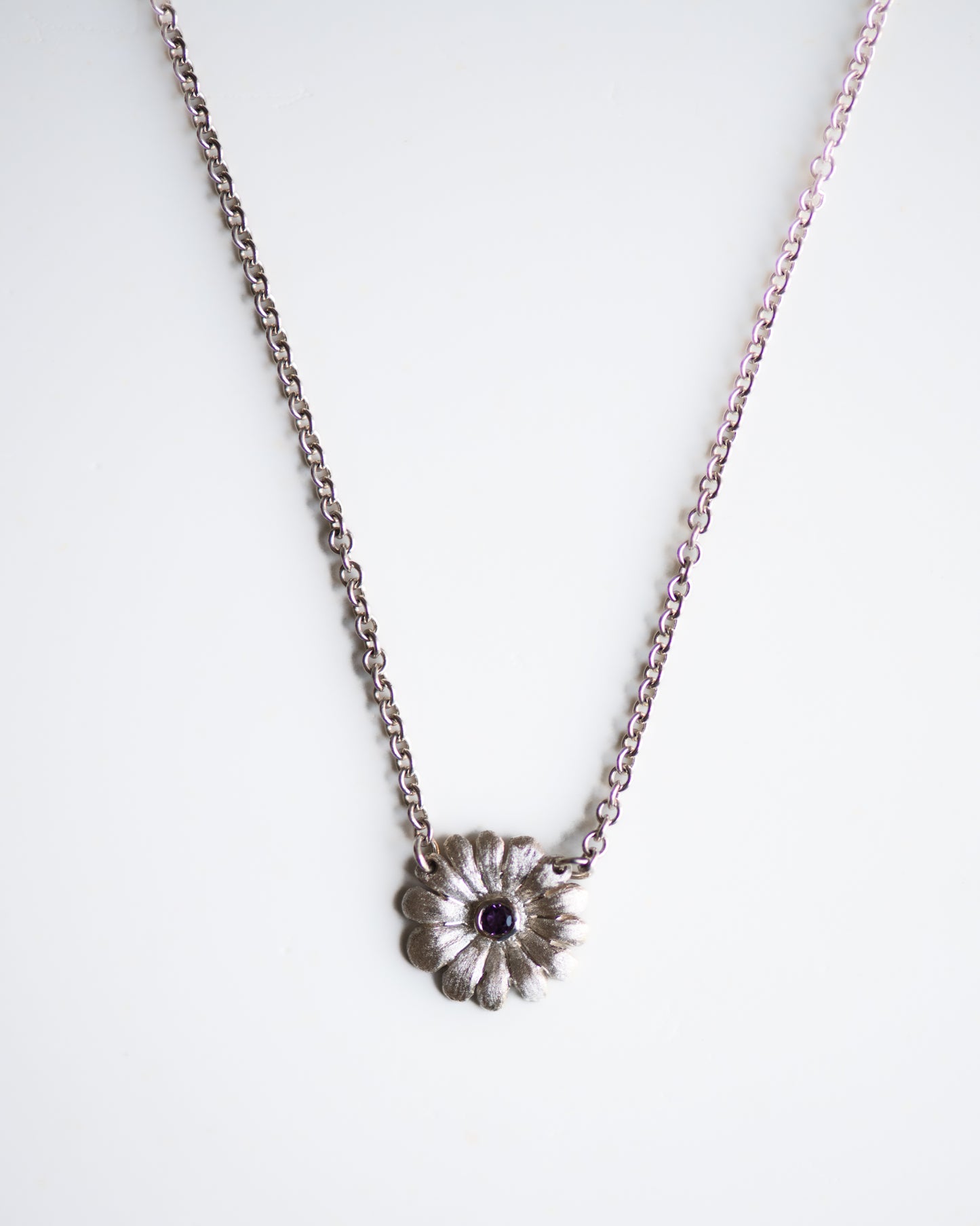 Daisy Necklace in Sterling Silver