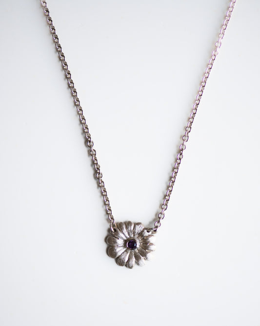 Daisy Necklace in Sterling Silver