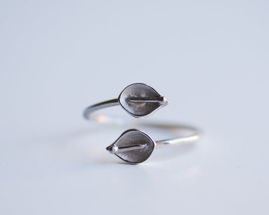 Calla Lily Bypass Ring