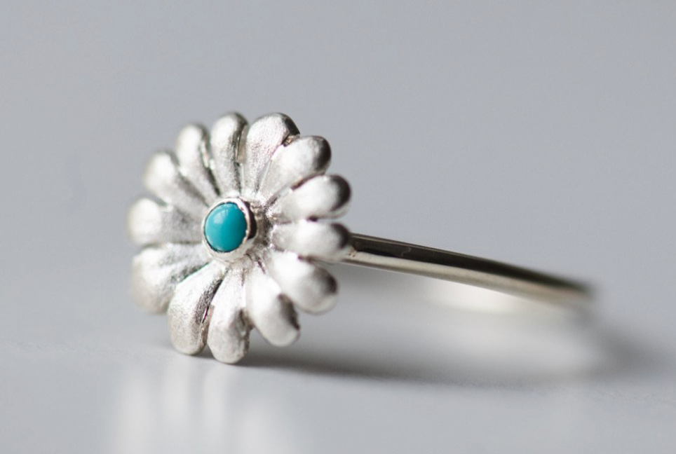 Daisy Ring in Sterling Silver