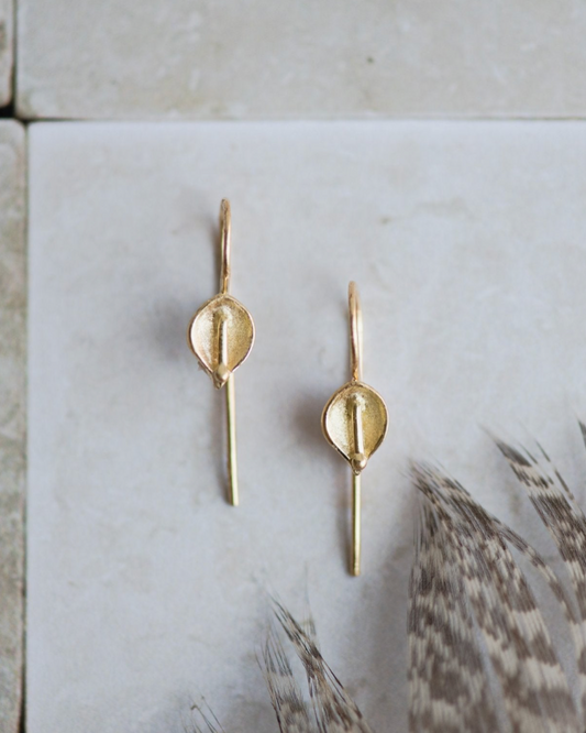 Calla Lily Hook Earrings in 18K Gold