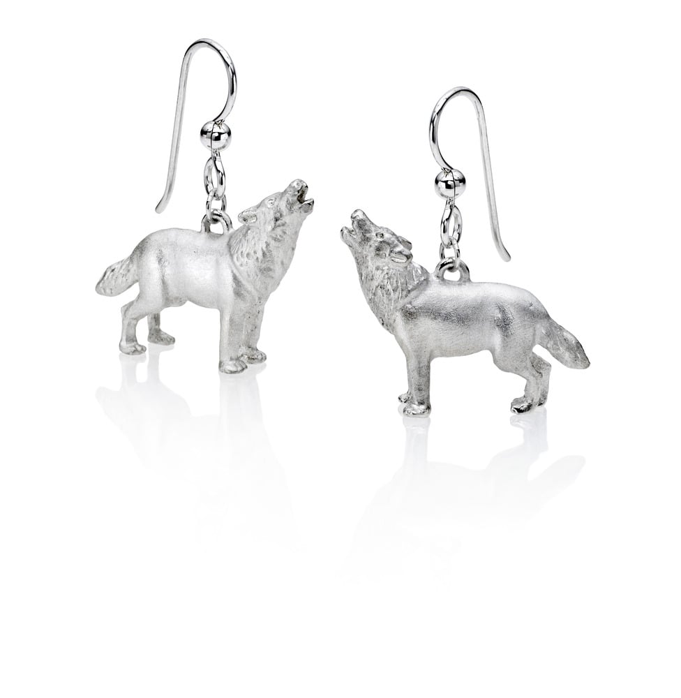 Wolf Pendant in Sterling Silver