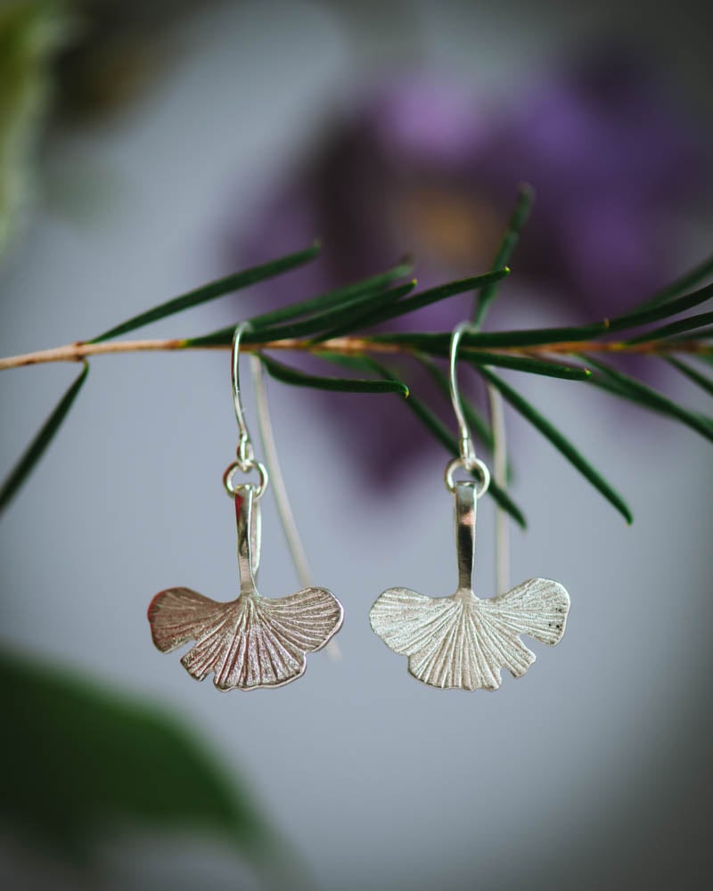 Ginkgo Leaf Leverback Earrings in 18K Gold