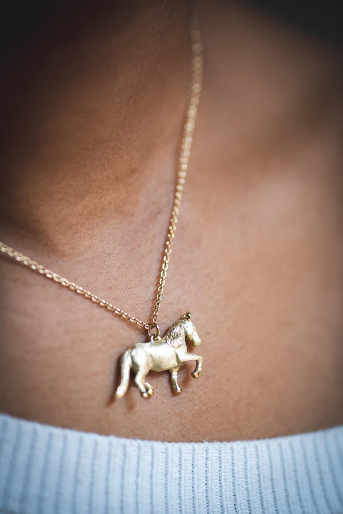 Horse Pendant in 18K Gold