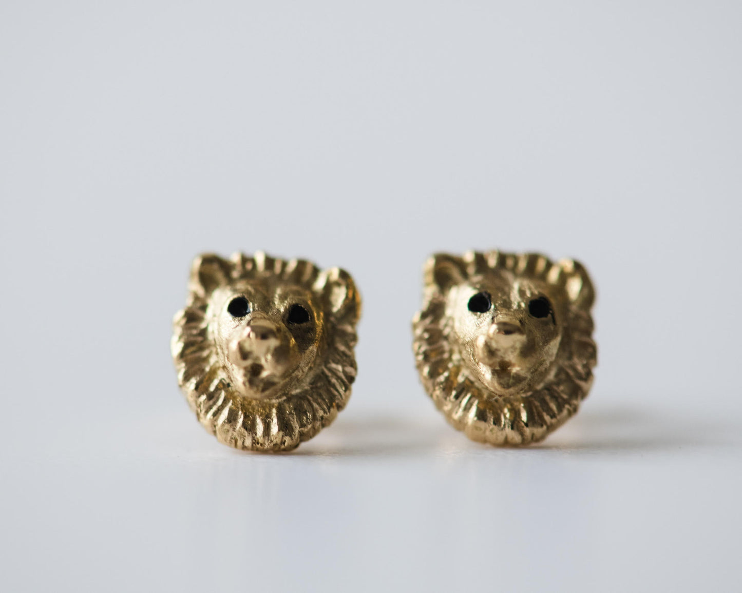 Lion Head Stud Earrings in 18K Gold