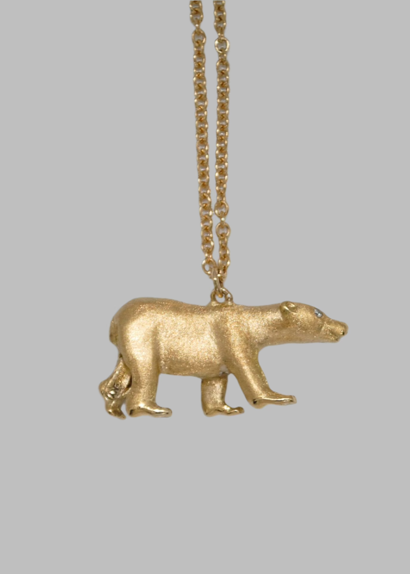 Polar Bear Pendant in 18K Gold
