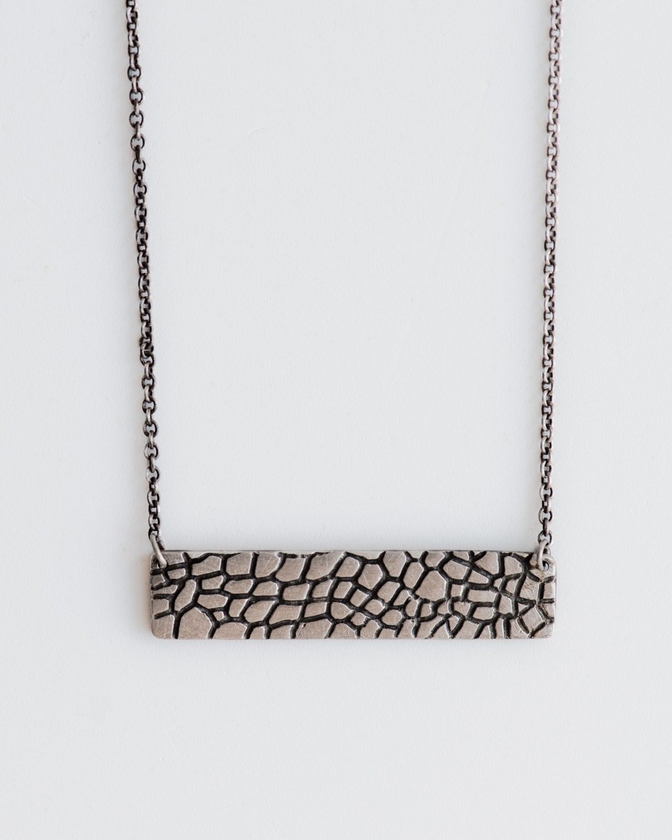 Reptile Texture Horizontal Bar Necklace