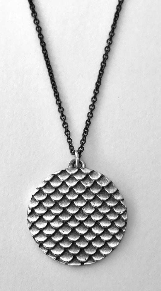 Scales Texture Circle Pendant