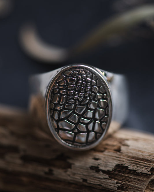 Reptile Texture Signet Ring