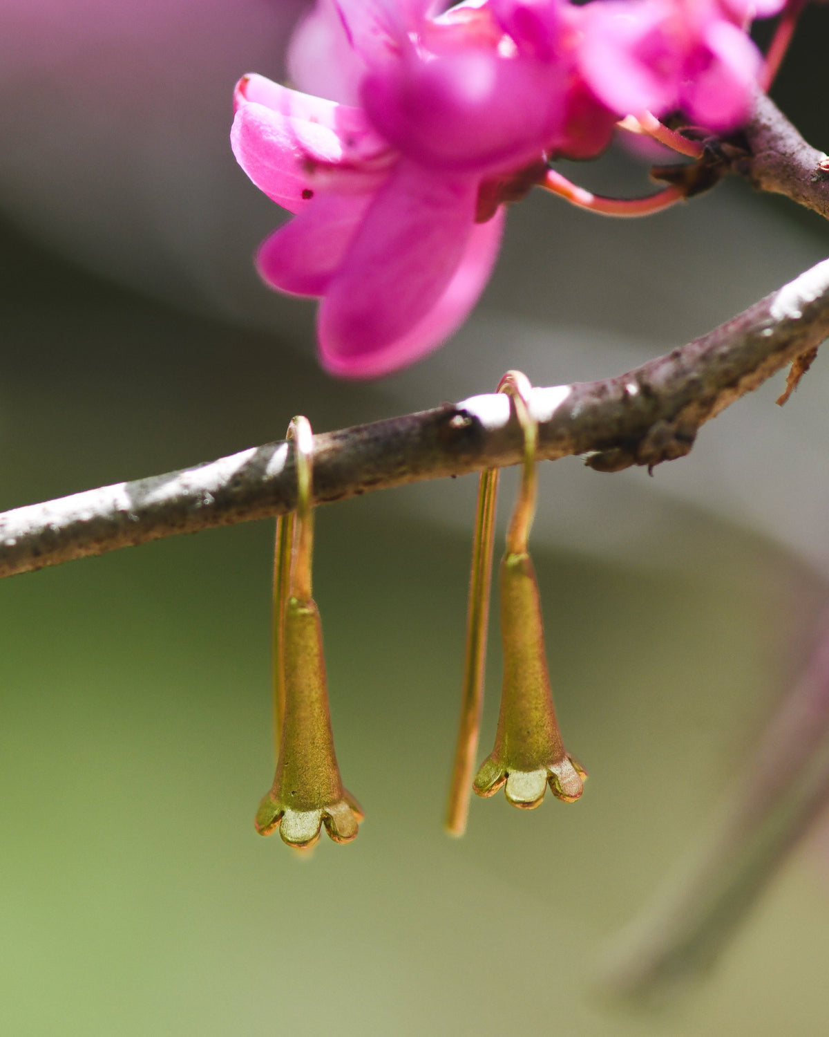 Trumpet Flower Earrings | 18K Gold