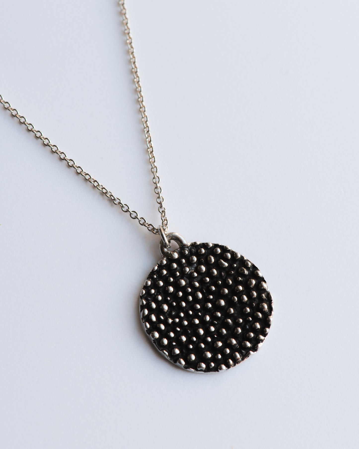 Skate Texture Circle Pendant