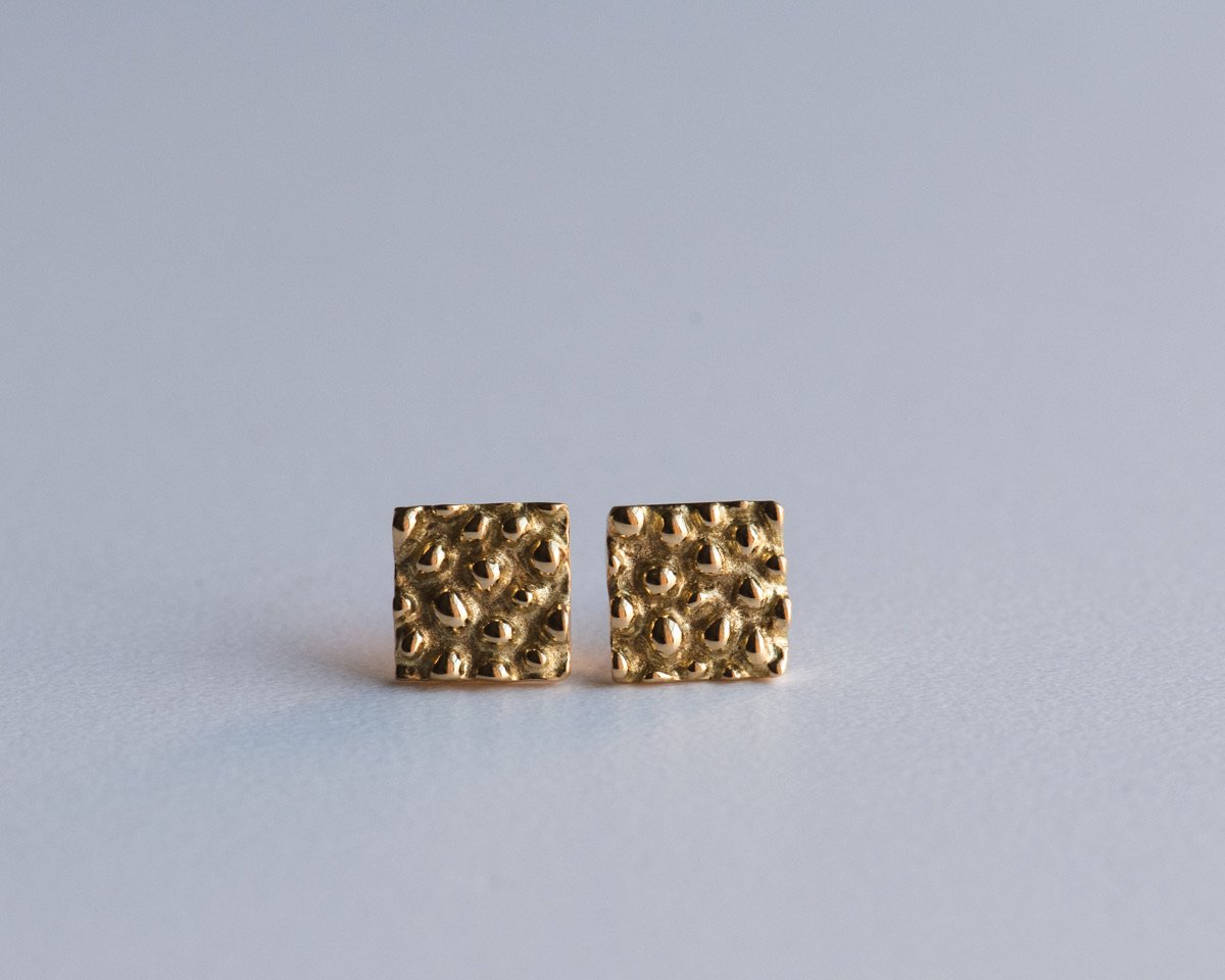 18K Gold Skate Stud Earrings