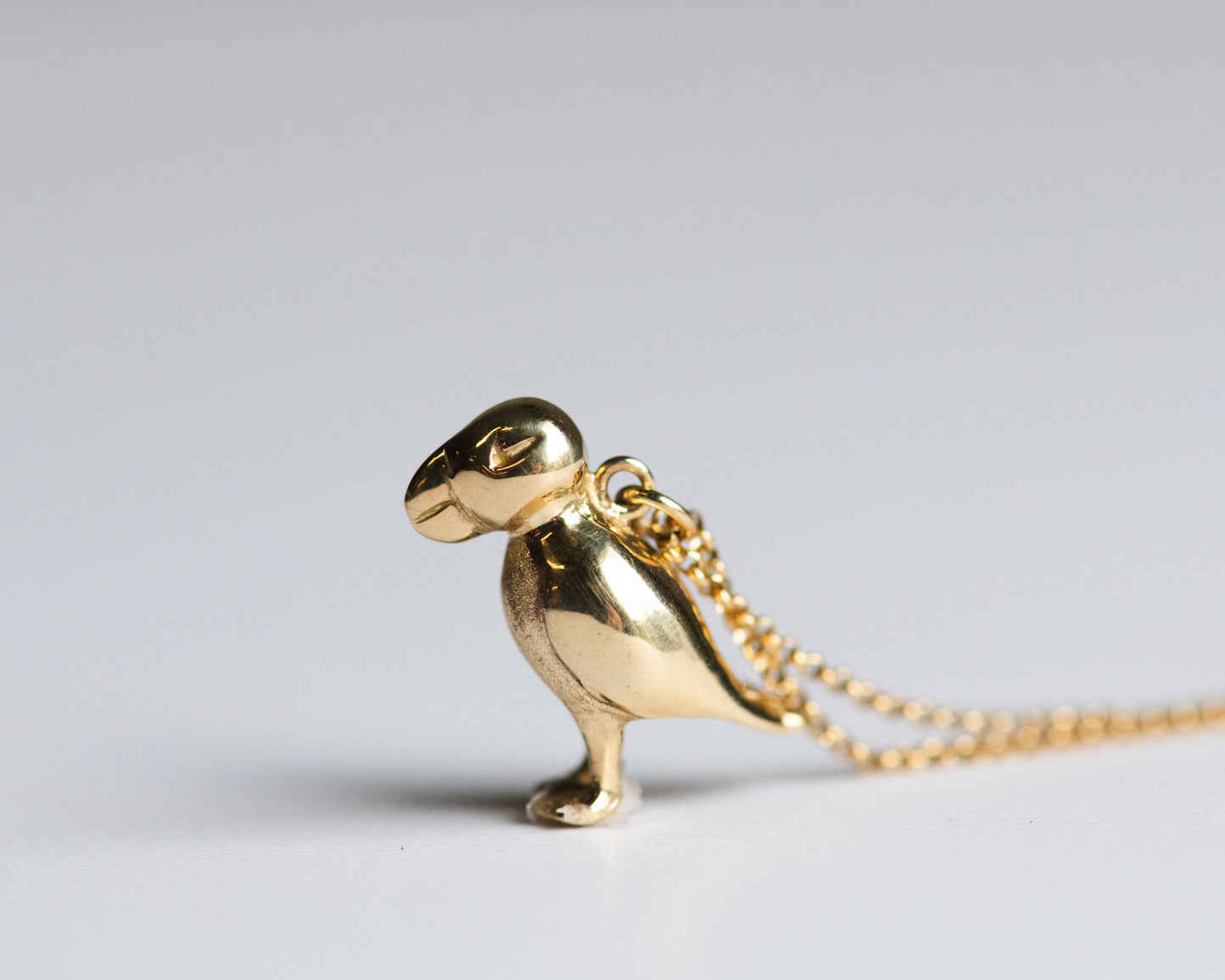 Puffin Pendant in 18K Gold