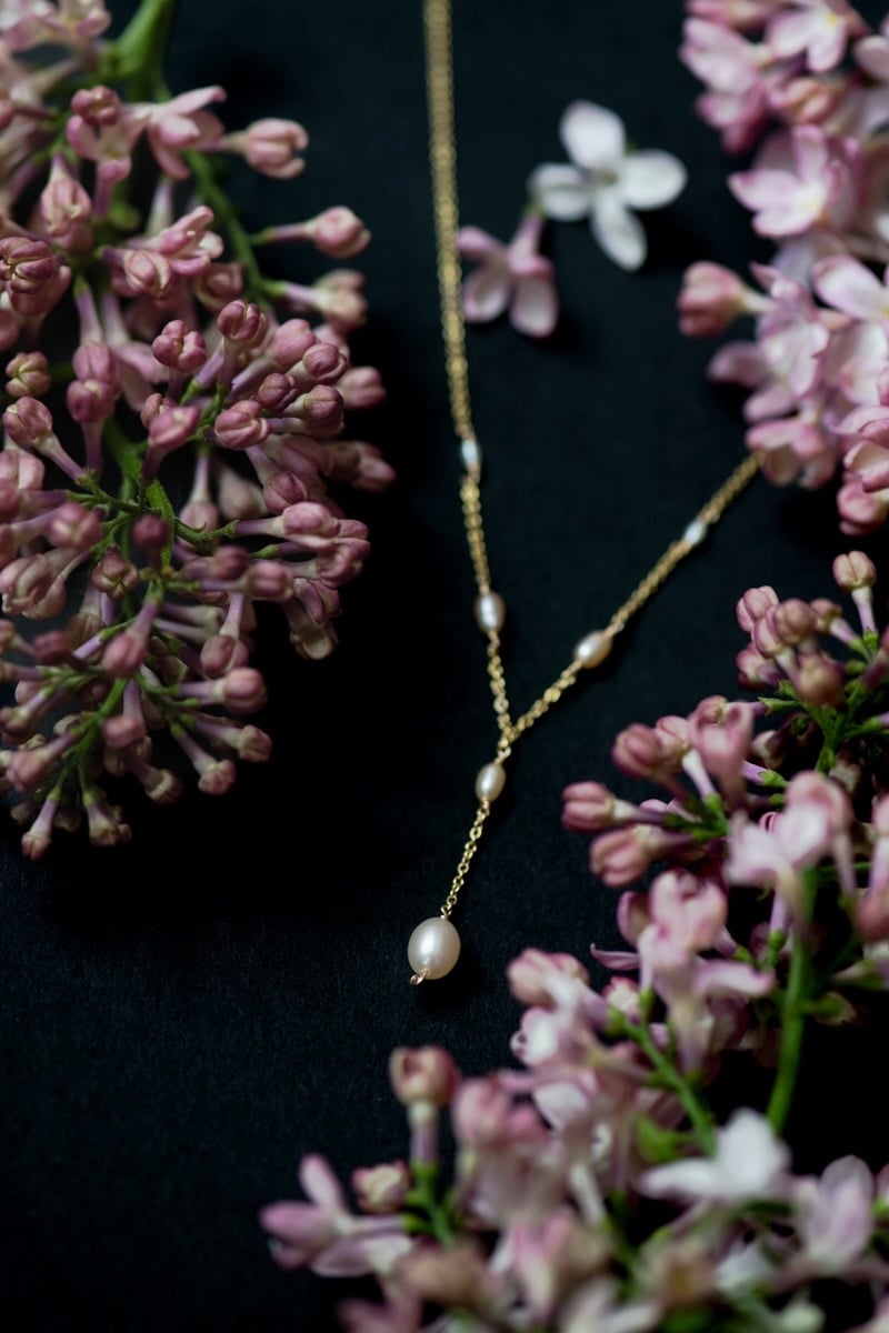 Pearl Snow Drop Necklace