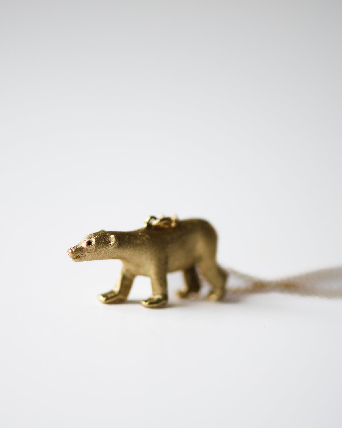 Polar Bear Pendant in 18K Gold