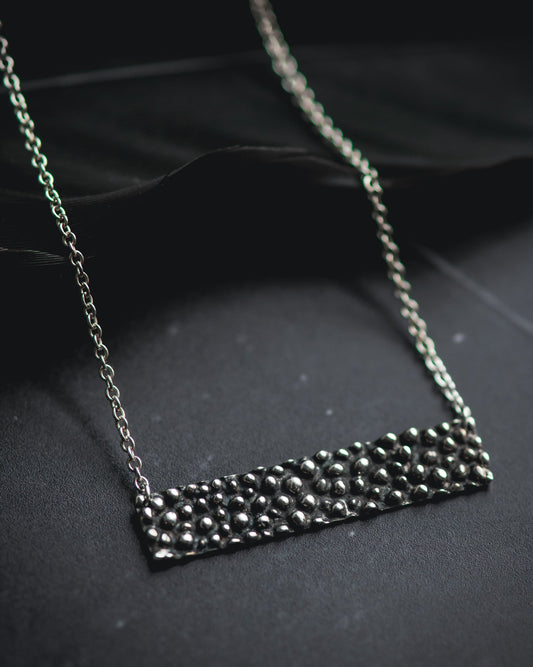 Skate Texture Horizontal Bar Necklace