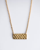 Scales Texture Horizontial Short Bar Necklace in 18K Gold