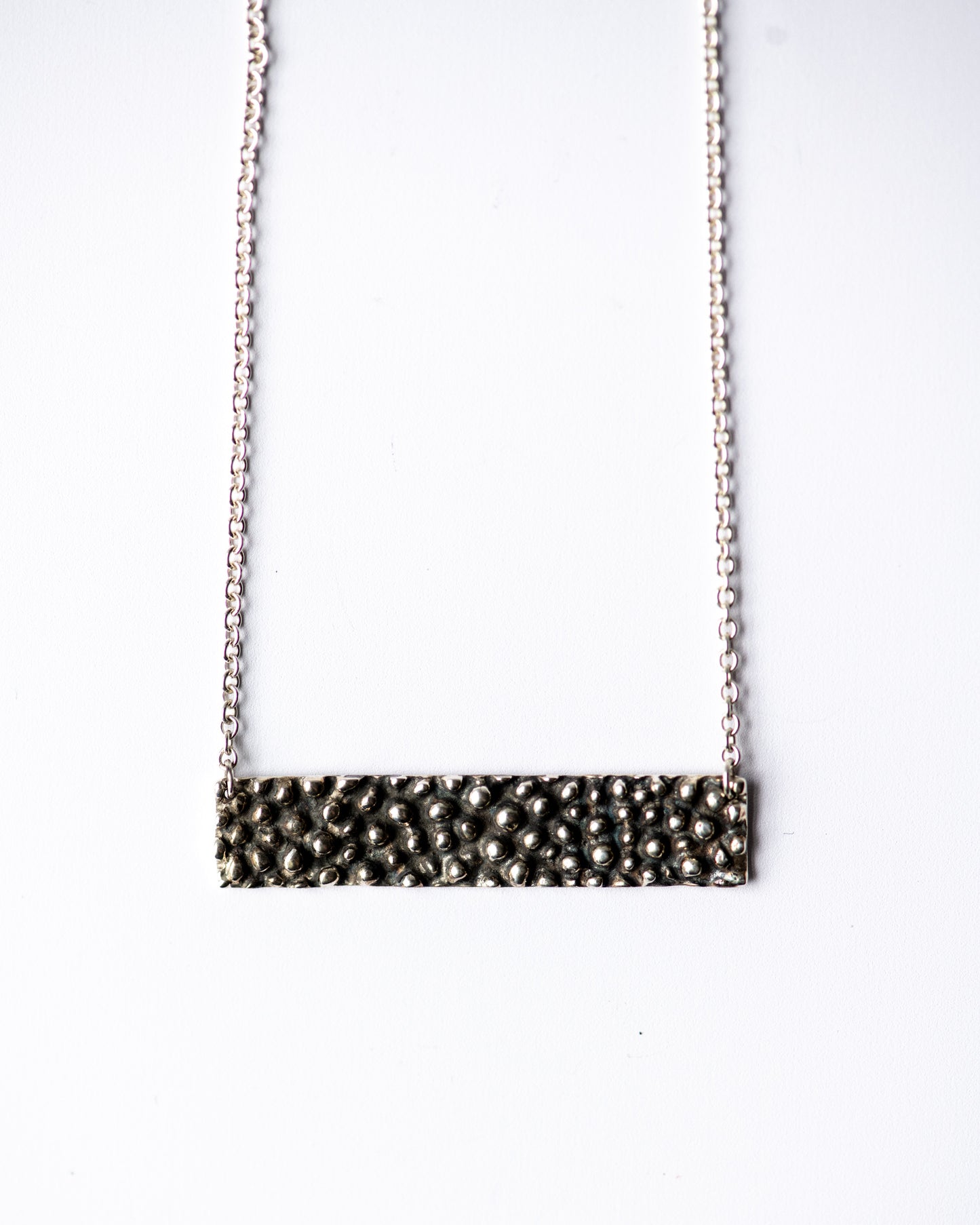 Skate Texture Horizontal Bar Necklace