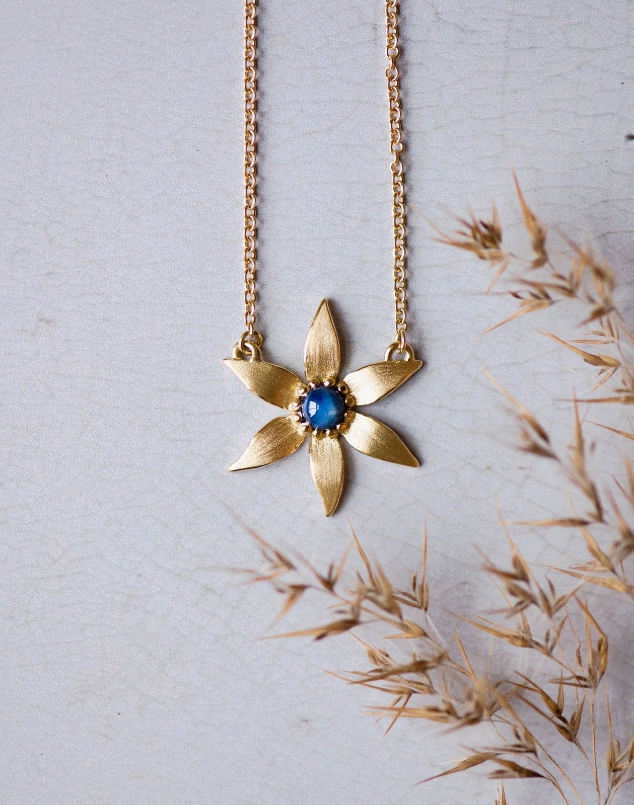 18K Gold Starflower Necklace