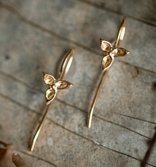 Trillium Hook Earrings | 18K Gold