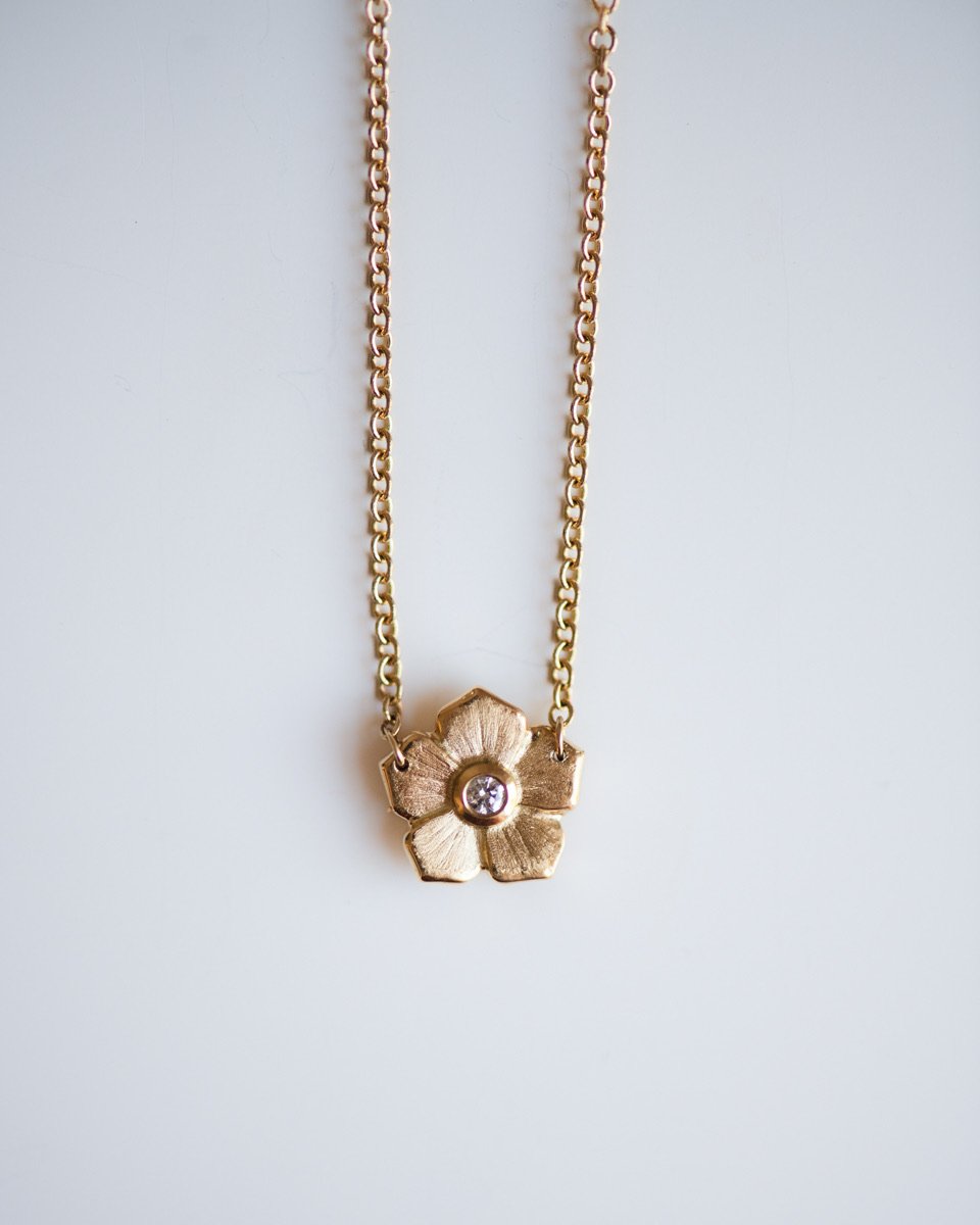 18K Phlox Flip Necklace