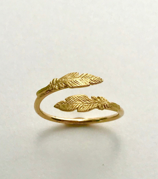 Double Feather Ring in 18K Gold