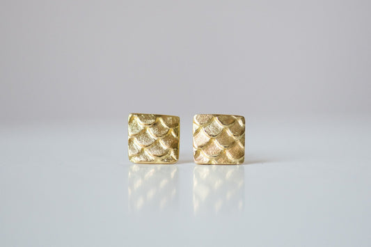 18K Gold Scales Stud Earrings